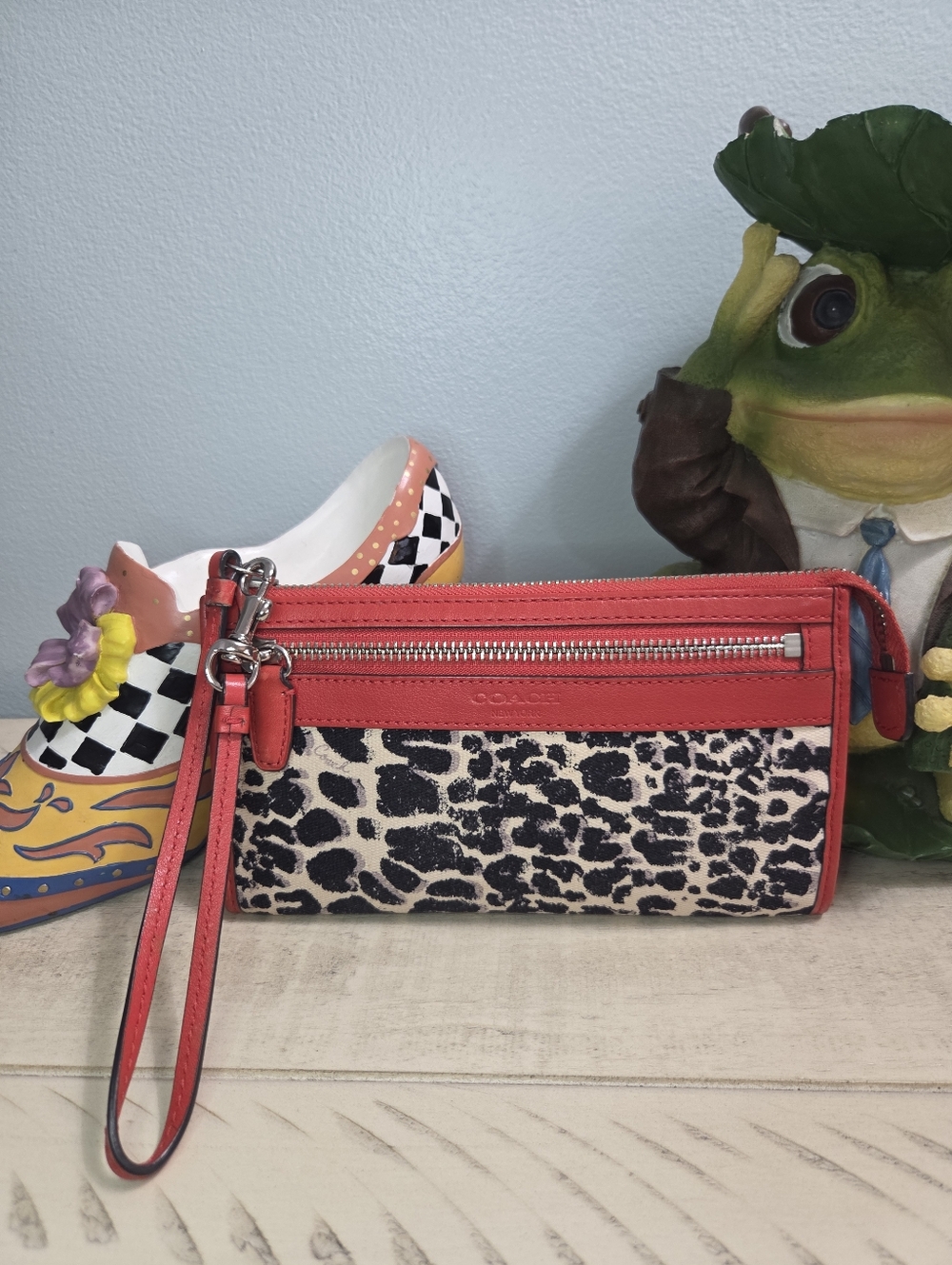 COACH Carnelia Legacy Ocelot Canvas Convertible Zipper Wallet Wristlet, EUC